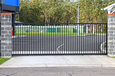 Building Gate Installation in Clermont, FL